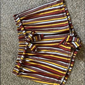 No Boundaries pattern loungewear shorts.